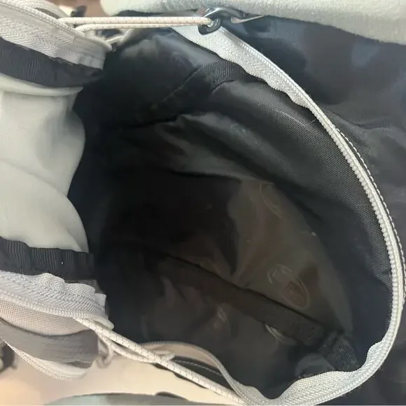 CAMELBAK- Magic Hydration Backpack NO ACCESSORIES - Picture 10 of 12